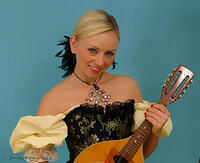 Mandolin Minx starring Rochelle