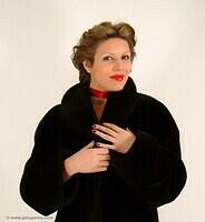 Cute 'n' Cosy starring Holly Newberry